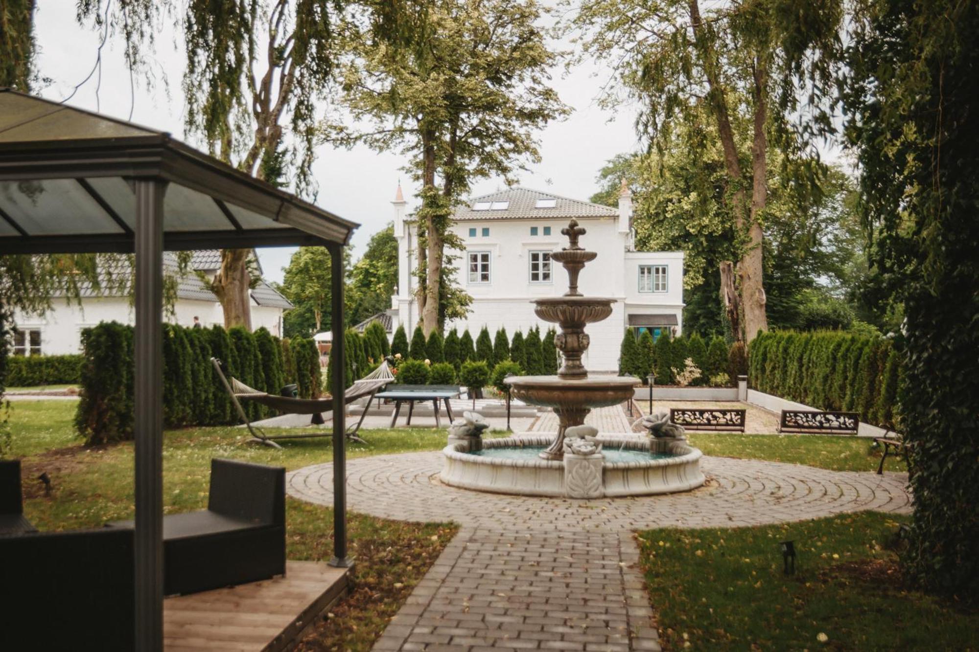 Herrenhaus-Henriettenhof Groemitz Exterior photo